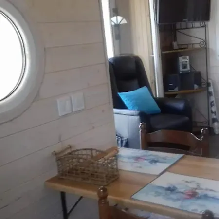 Charmante Maison Pres De Sainte-gemme Avec Jardin بيت للعطل Sainte-Gemme (Charente-Maritime)