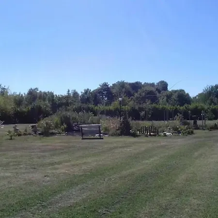 Charmante Maison Pres De Sainte-gemme Avec Jardin *