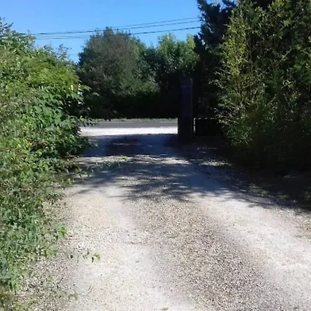 Ferienhaus Charmante Maison Pres De Sainte-gemme Avec Jardin *