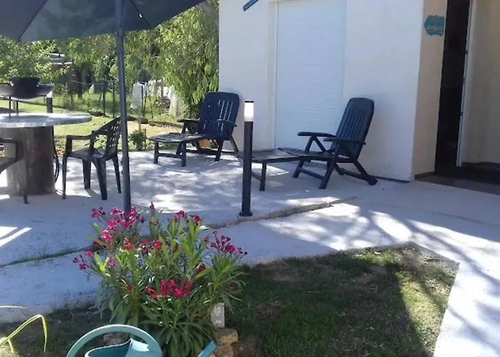 Ferienhaus Charmante Maison Pres De Sainte-gemme Avec Jardin Sainte-Gemme (Charente-Maritime)