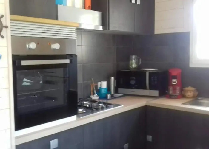 Charmante Maison Pres De Sainte-gemme Avec Jardin *