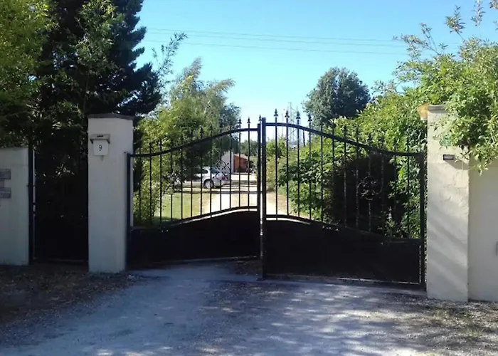 Charmante Maison Pres De Sainte-gemme Avec Jardin Ferienhaus *