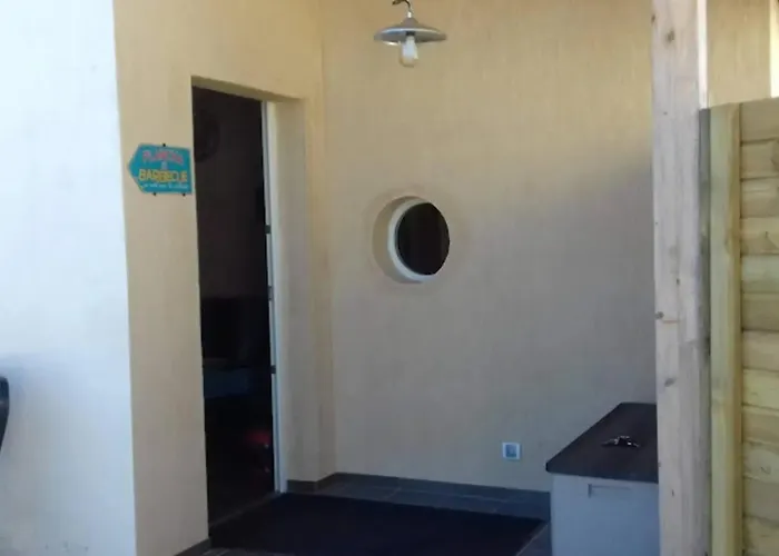 Charmante Maison Pres De Sainte-gemme Avec Jardin بيت للعطل *